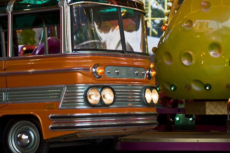 Bus